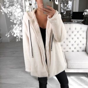 SOPHIE Cream Jacket